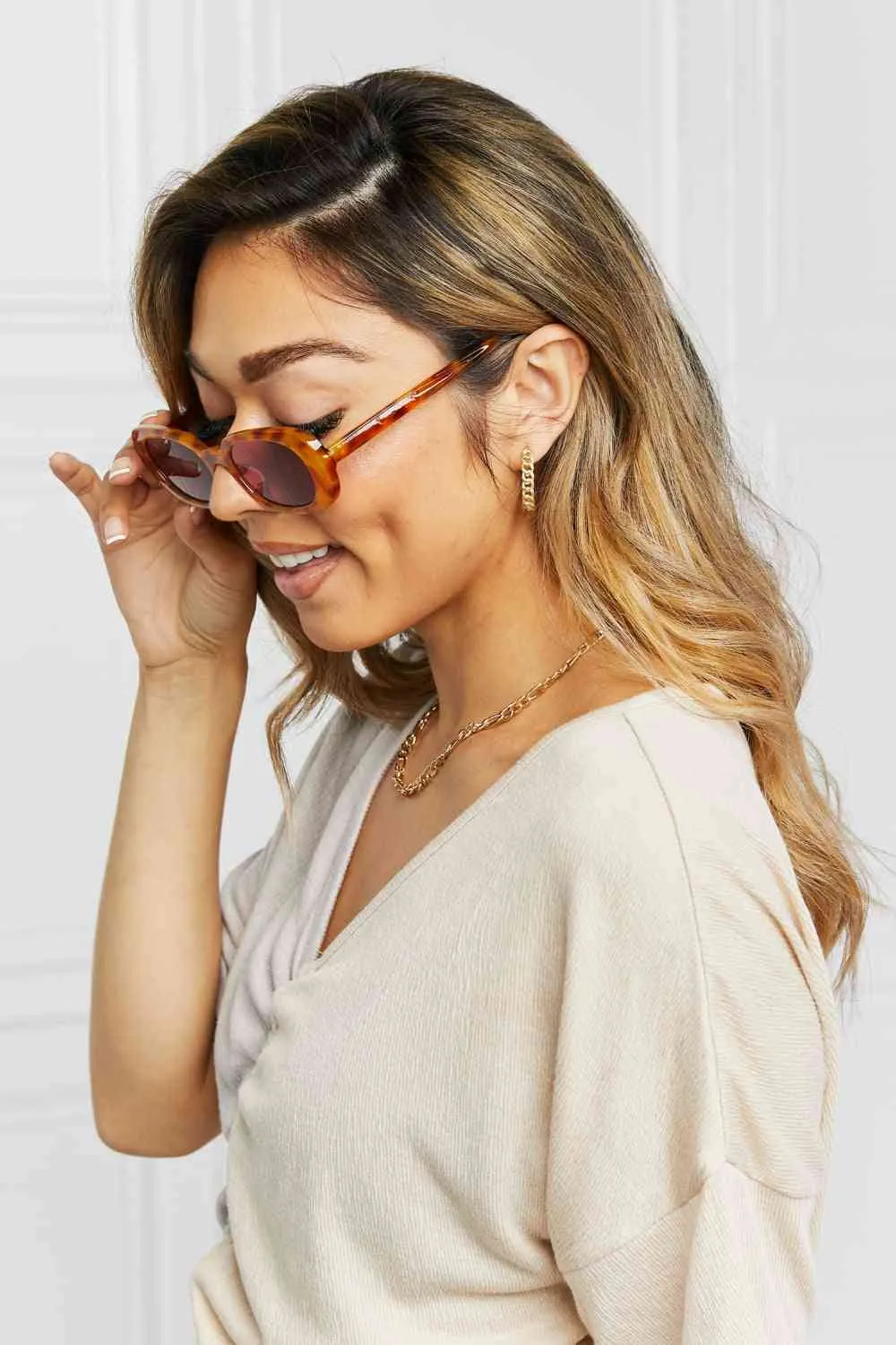 Chic Oval Full Frame Sunglasses