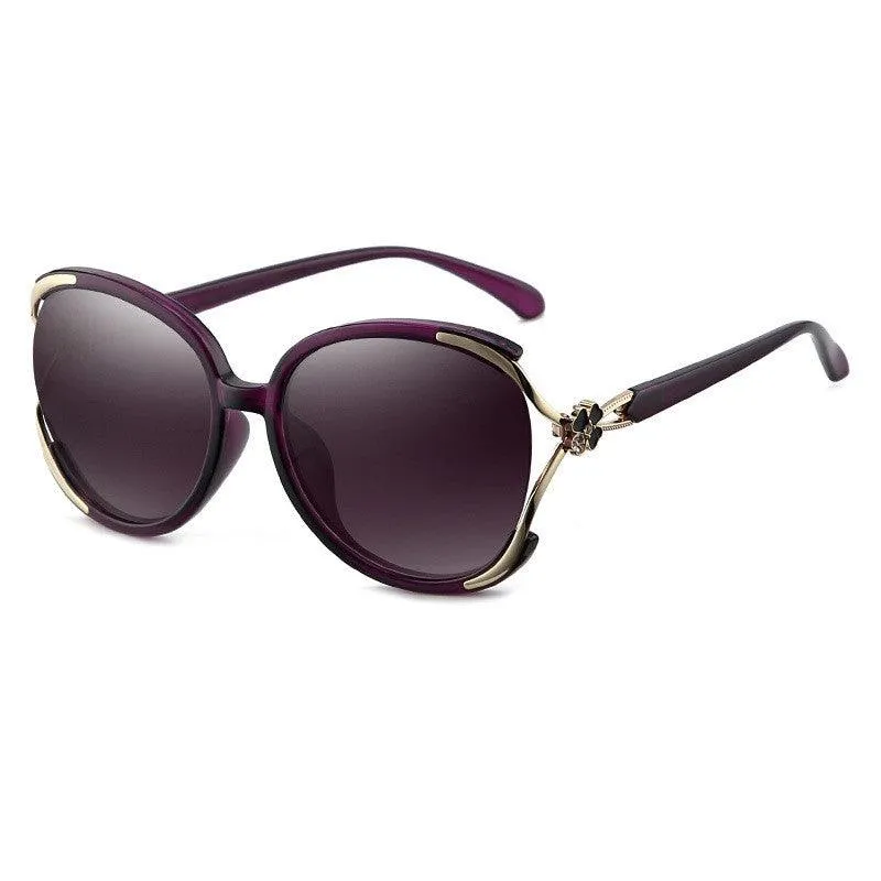 Chic Polarized Sunglasses for Women: Perfect for Travel & Parties