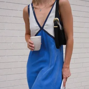 Vibrant Vibe V-neck Sleeveless Large Swing Dress